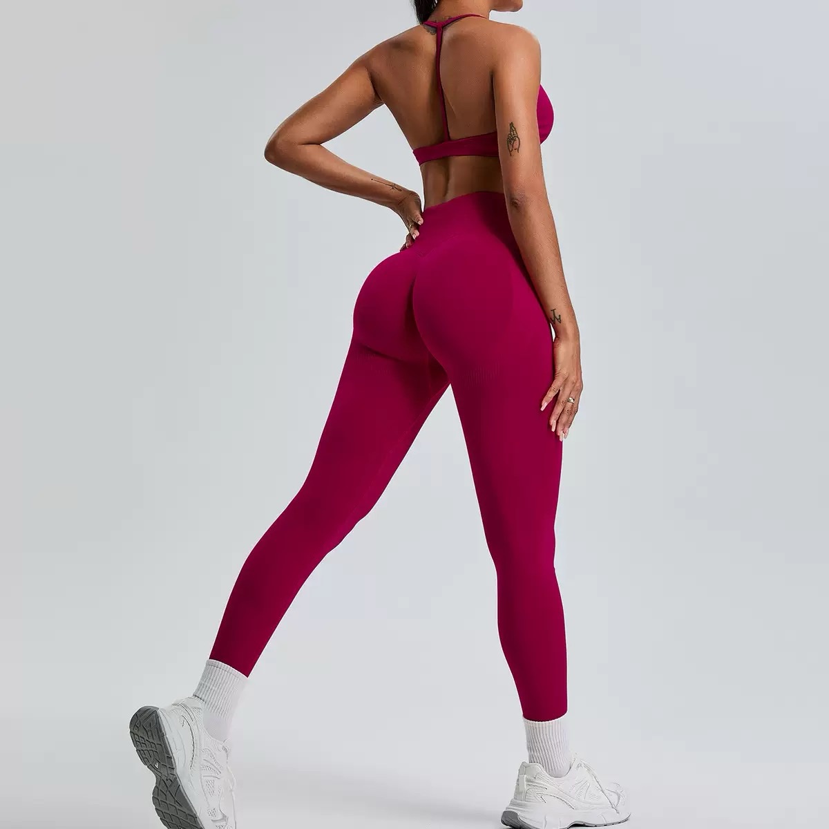 img_3977-3 Seamless butt lift leggings and bra (set) - Image 1